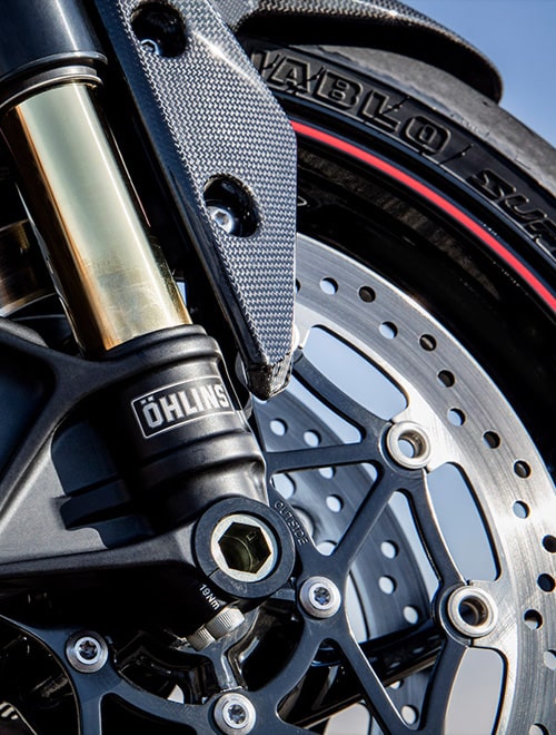 motorcycle-360-img-left-opt motorcycle-360-img-left-opt